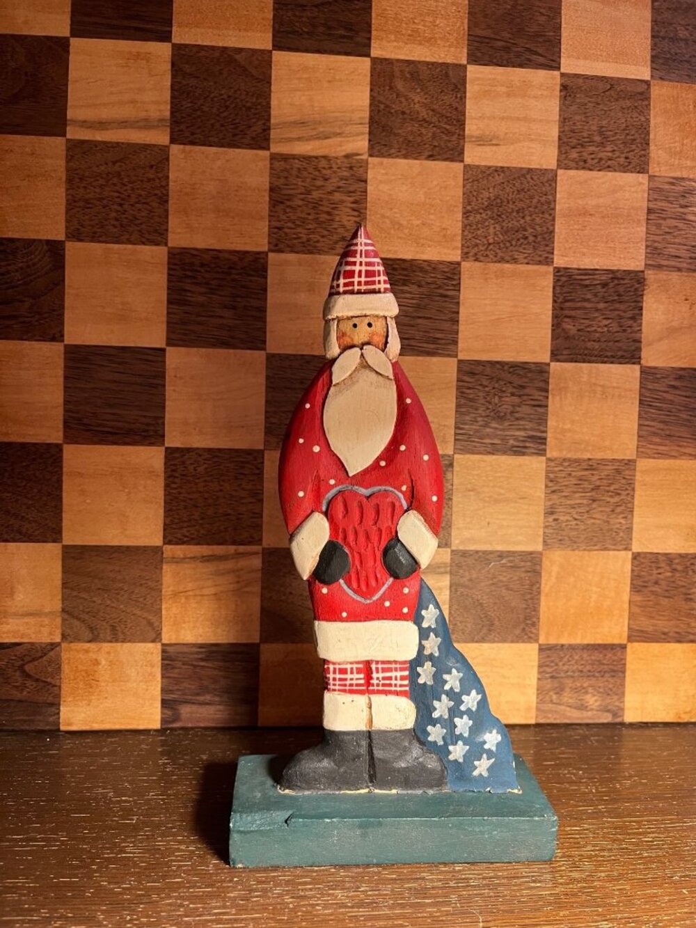 Rustic Hand Painted Santa A1205